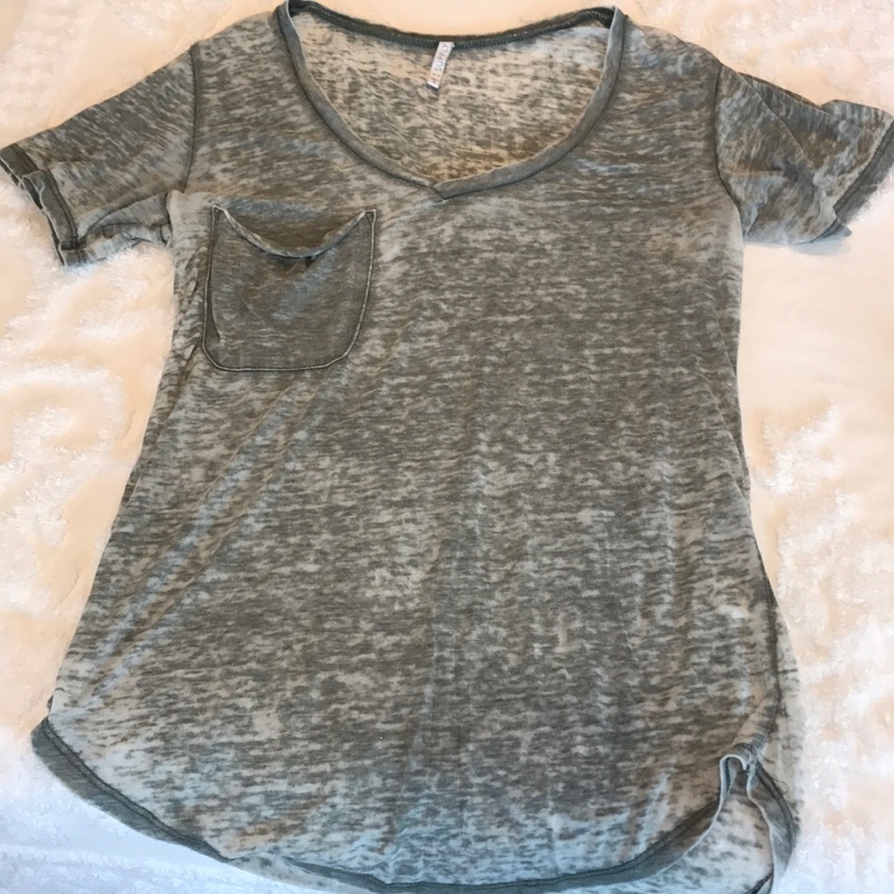 Z Supply soft green tshirt